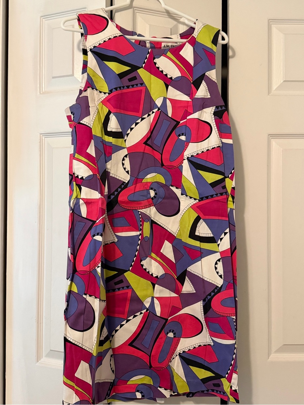 Vintage Sleeveless Geometric Print Shift Dress in Green, Pink, & Purple